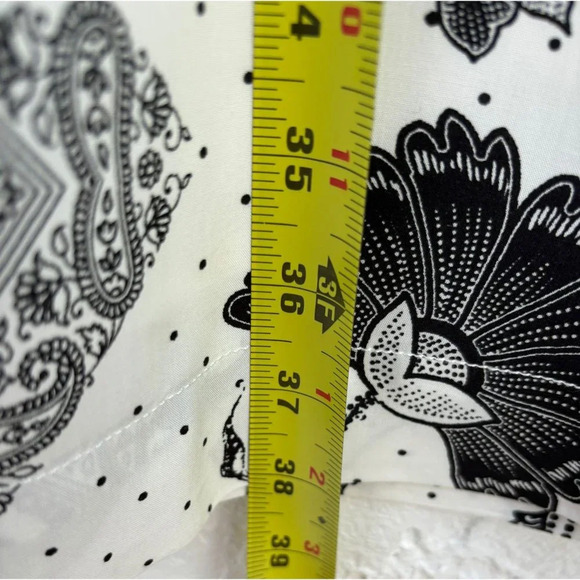 ETT TWA by Anthropologie Womens Cropped Wide Leg Pants Black White Size Large - Picture 4 of 15